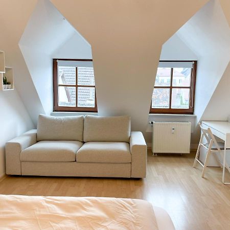 Nami - Robin - Helle Apartments Mitten In Der Stadt Memmingen Exteriör bild