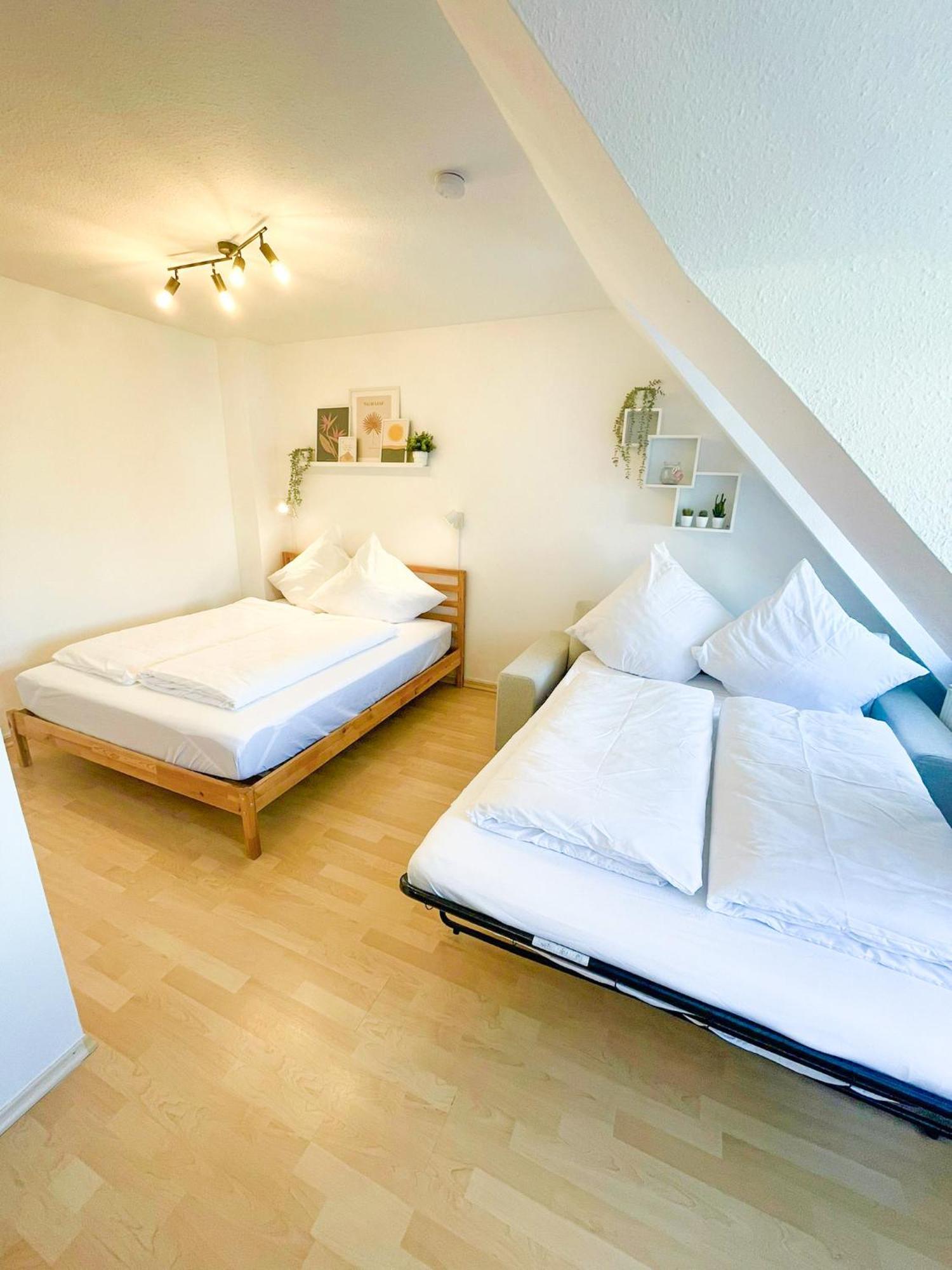 Nami - Robin - Helle Apartments Mitten In Der Stadt Memmingen Exteriör bild